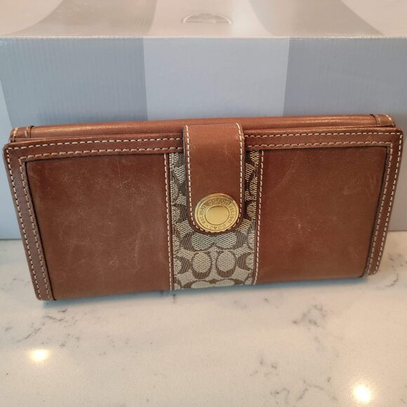 COACH Wallet Tan Leather with Signature Jacquard Stripe - Picture 1 of 4
